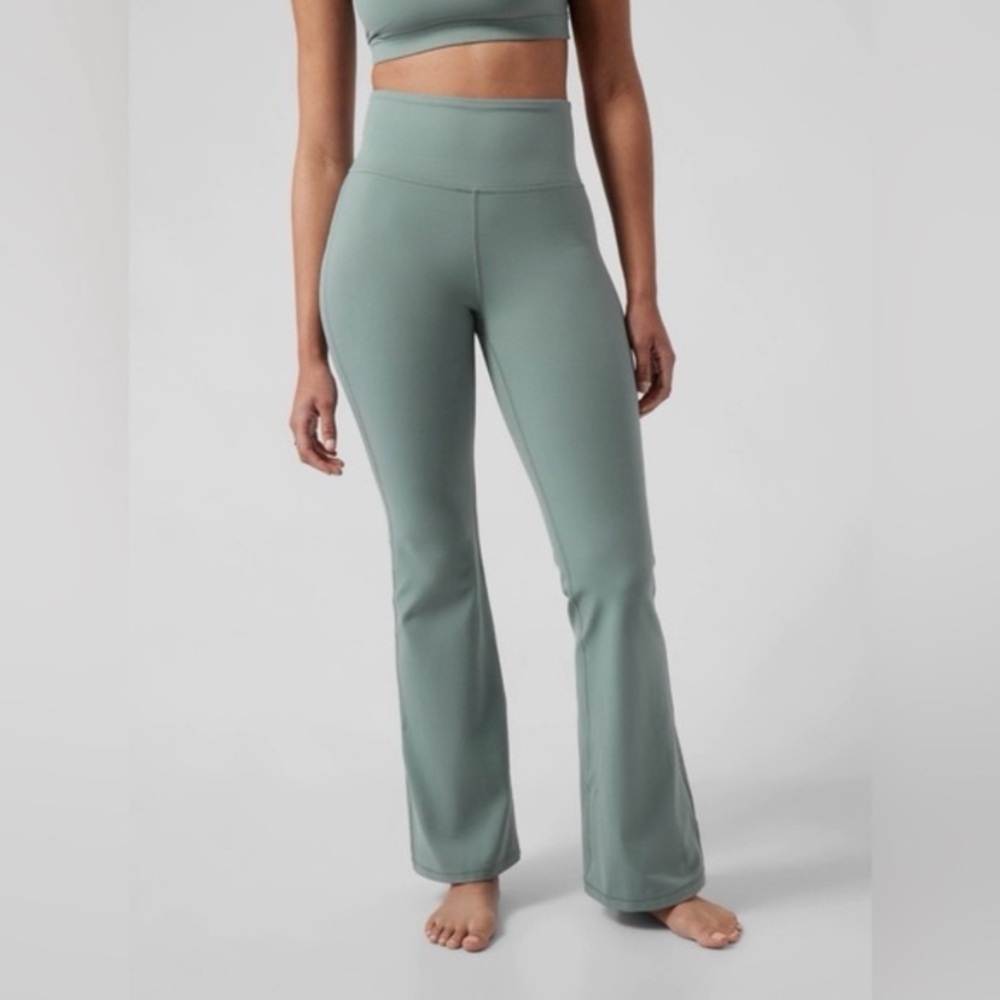 Athleta Elation High Rise Flare Yoga Pants in Teal Sz XL